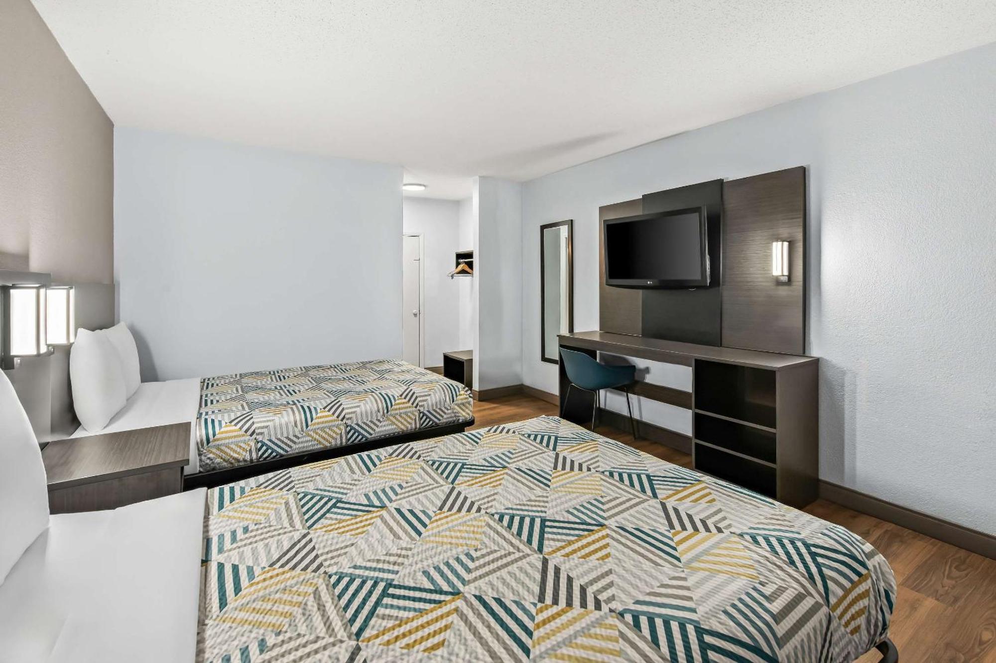 Motel 6 Lester - Philadelphia Airport Eksteriør billede