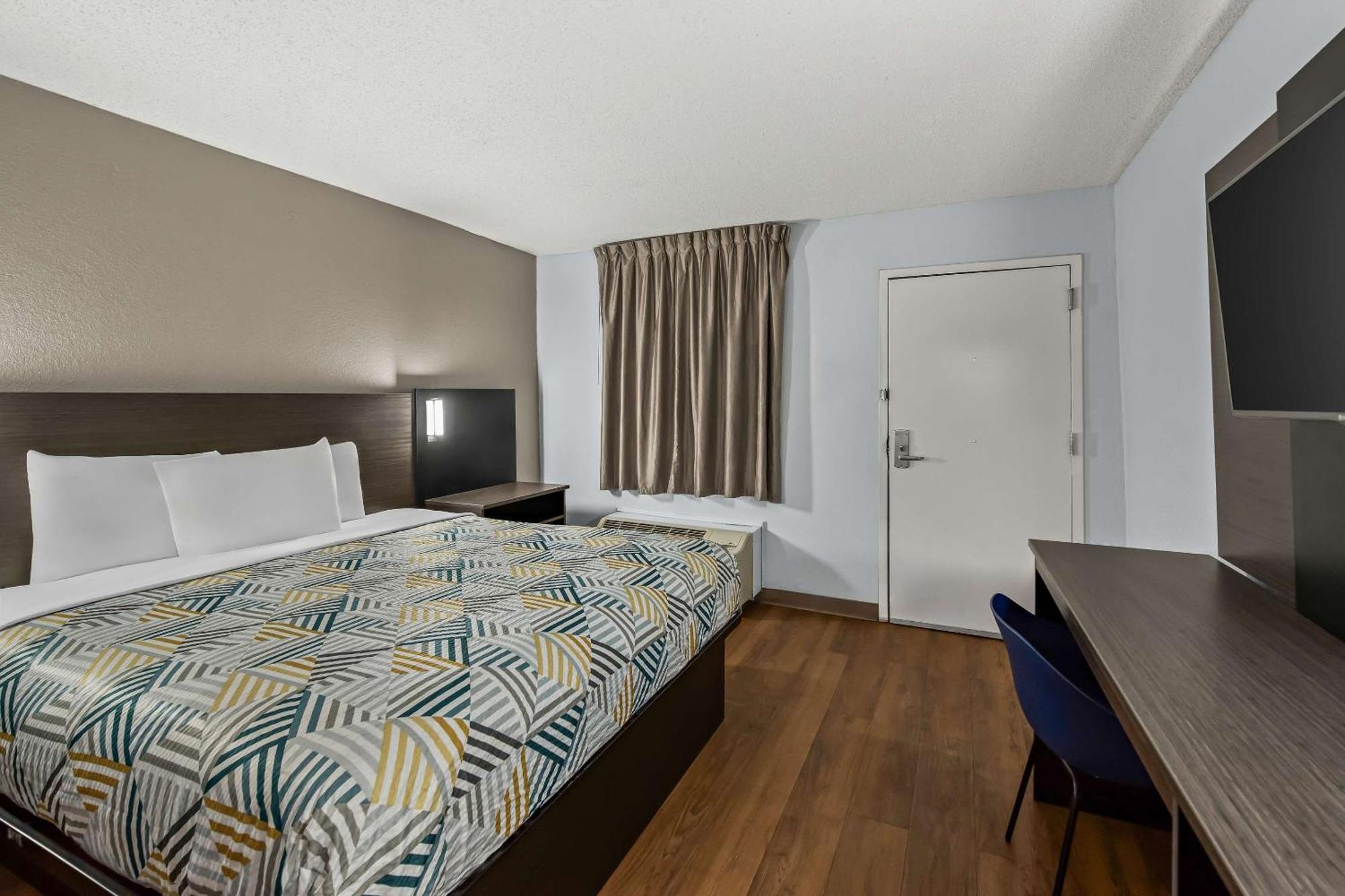 Motel 6 Lester - Philadelphia Airport Eksteriør billede