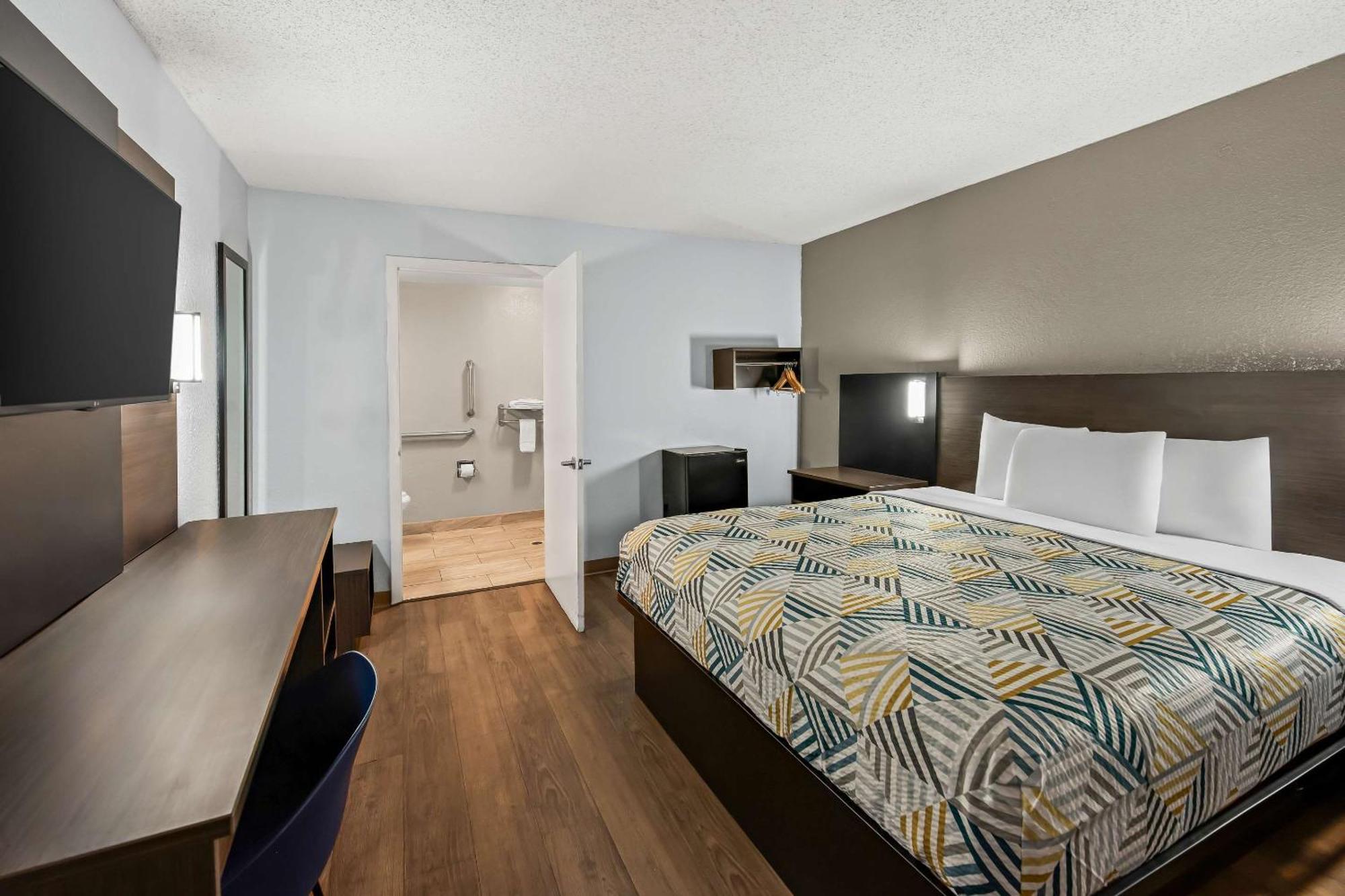Motel 6 Lester - Philadelphia Airport Eksteriør billede